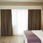 Manolia Residences *