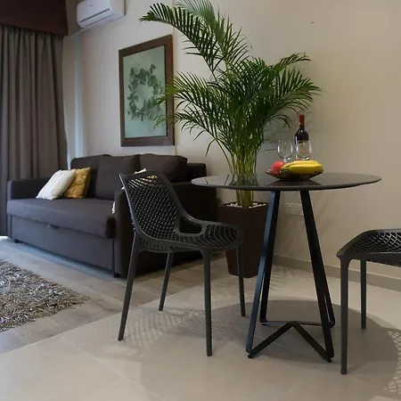 דירה Manolia Residences *